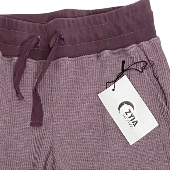 Zyia Active Lilac Don’t Wake Me Thermal Jogger Pants - Picture 3 of 11